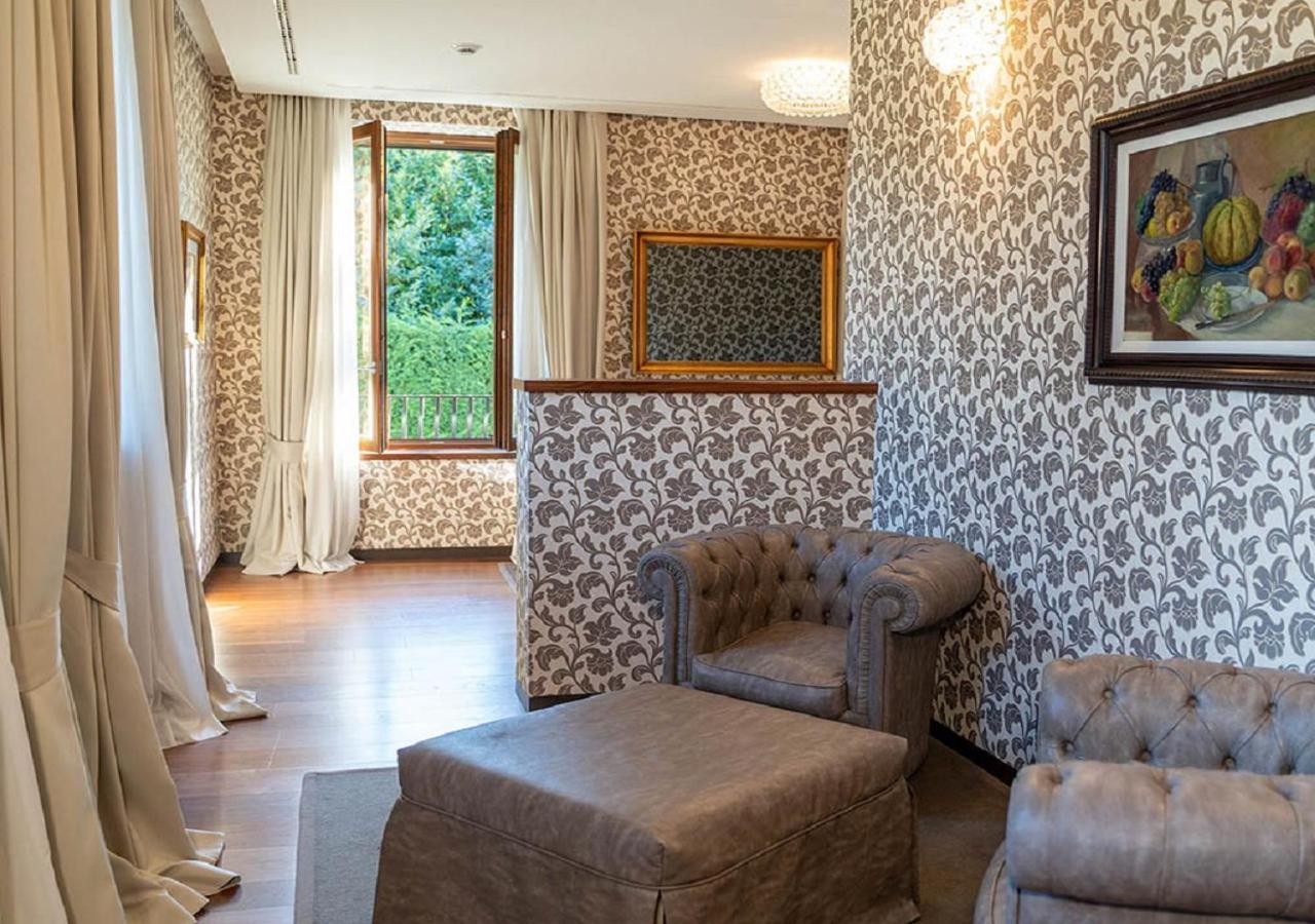 Villa Lario Resort Mandello Манделло-дель-Ларио Экстерьер фото