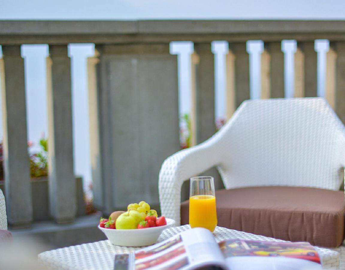 Villa Lario Resort Mandello Манделло-дель-Ларио Экстерьер фото